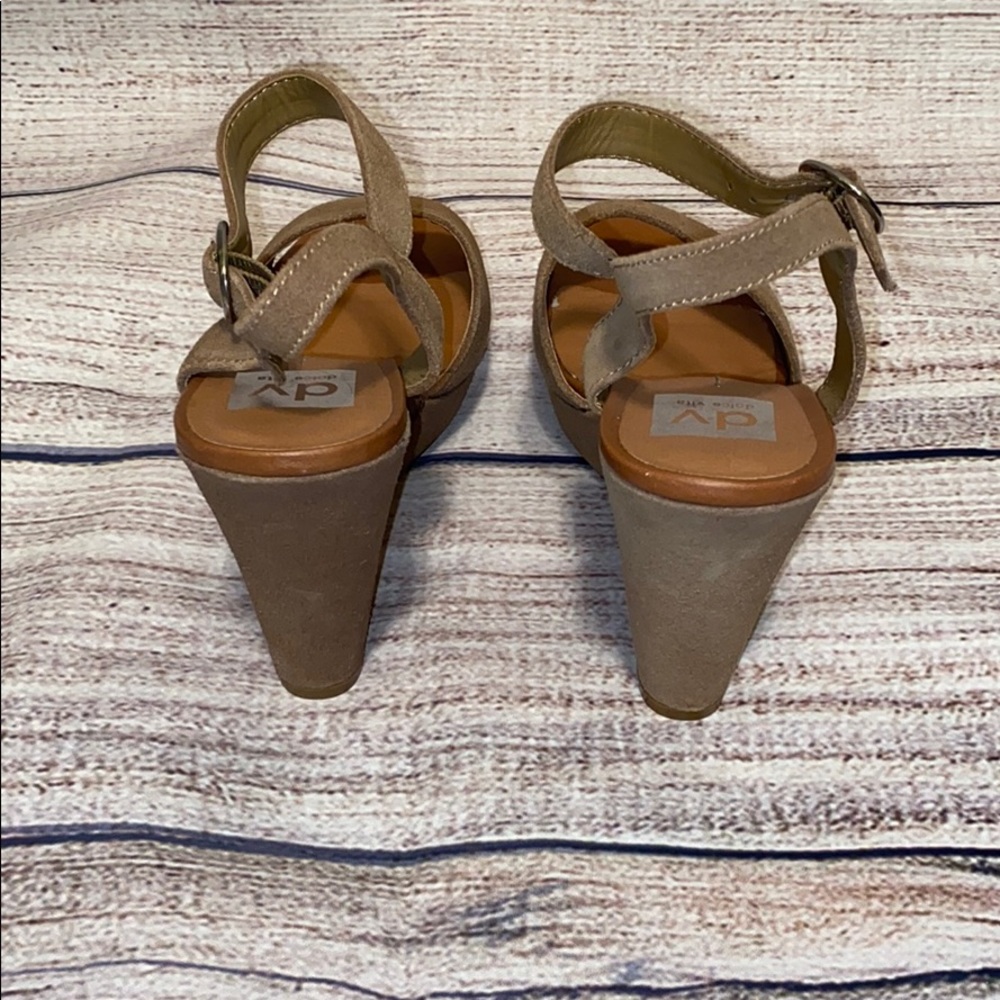 NWOB DOLCE VITA SUEDE WEDGES - Picture 3 of 6